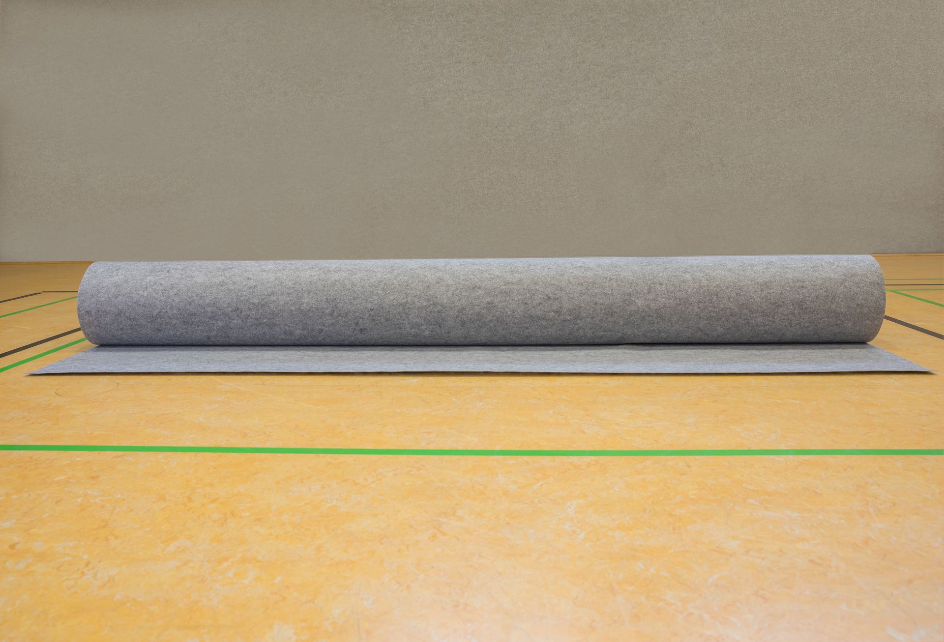 ExpoColor Rollenware teilweise ausgerollt auf Hallenboden